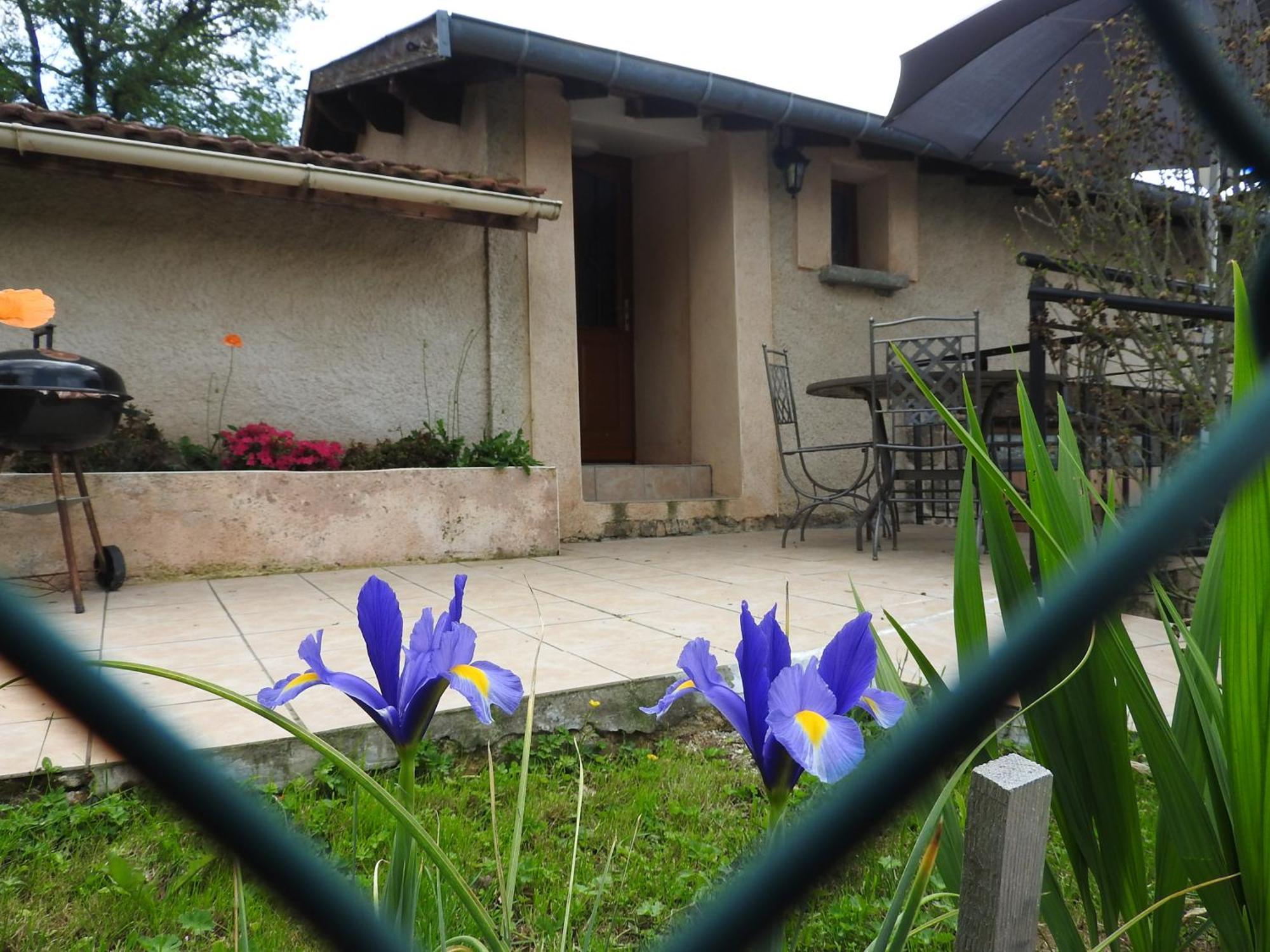 Villa La Charmatière à Haute-Rivoire Extérieur photo
